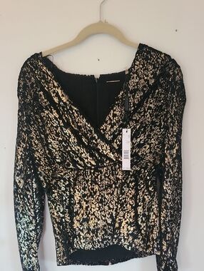 Elie Tahari Black and Gold Metallic Wrap-Style Blouse. Size 4
